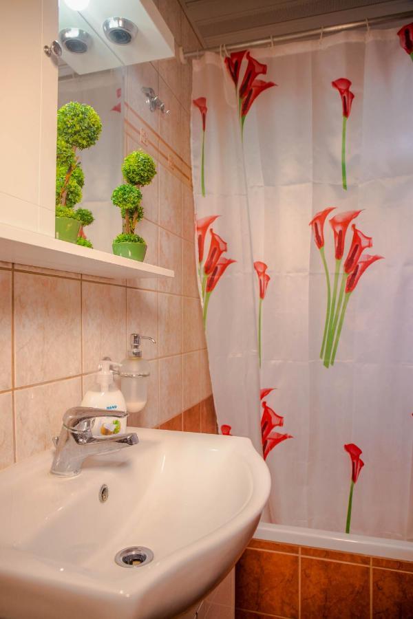 Betsis Apartments Kypseli Екстериор снимка