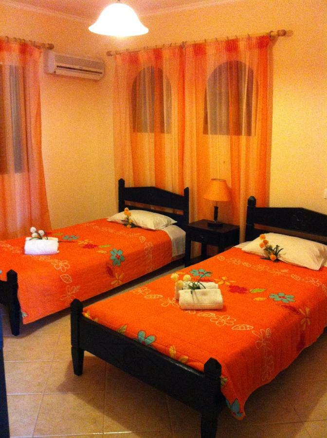 Betsis Apartments Kypseli Екстериор снимка